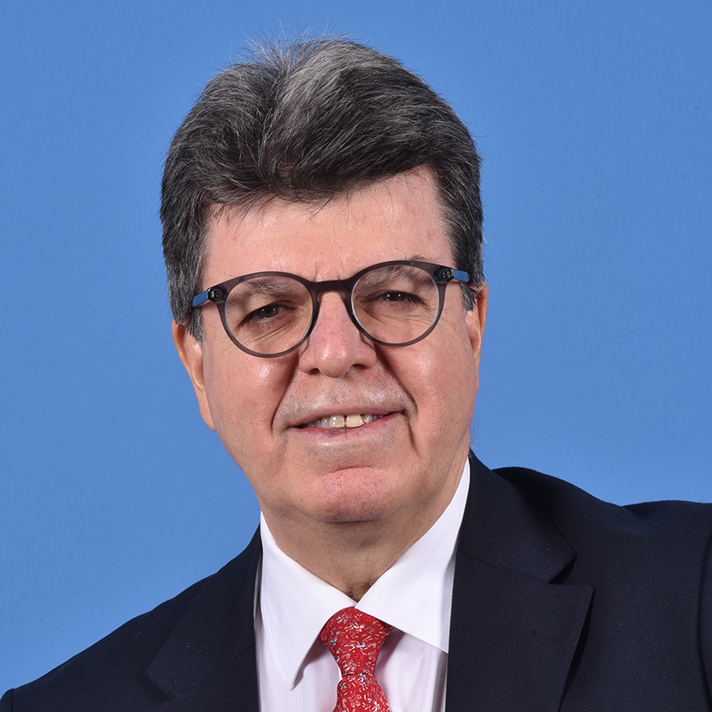 Prof. Dr. Fazıl Apaydın